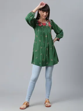 Ahalyaa Green & Pink Printed Tunic