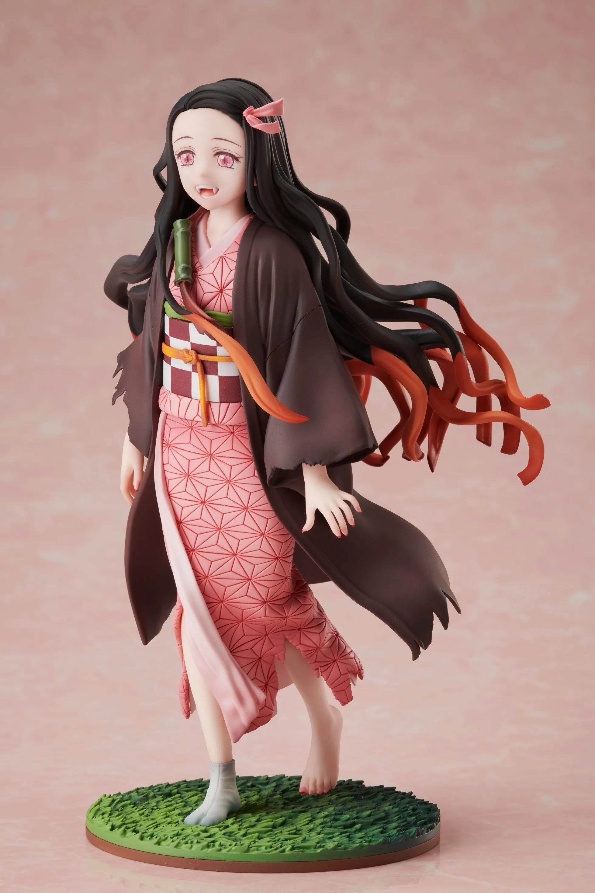 Demon Slayer: Kimetsu no Yaiba Nezuko Kamado 1/8 Scale Figure