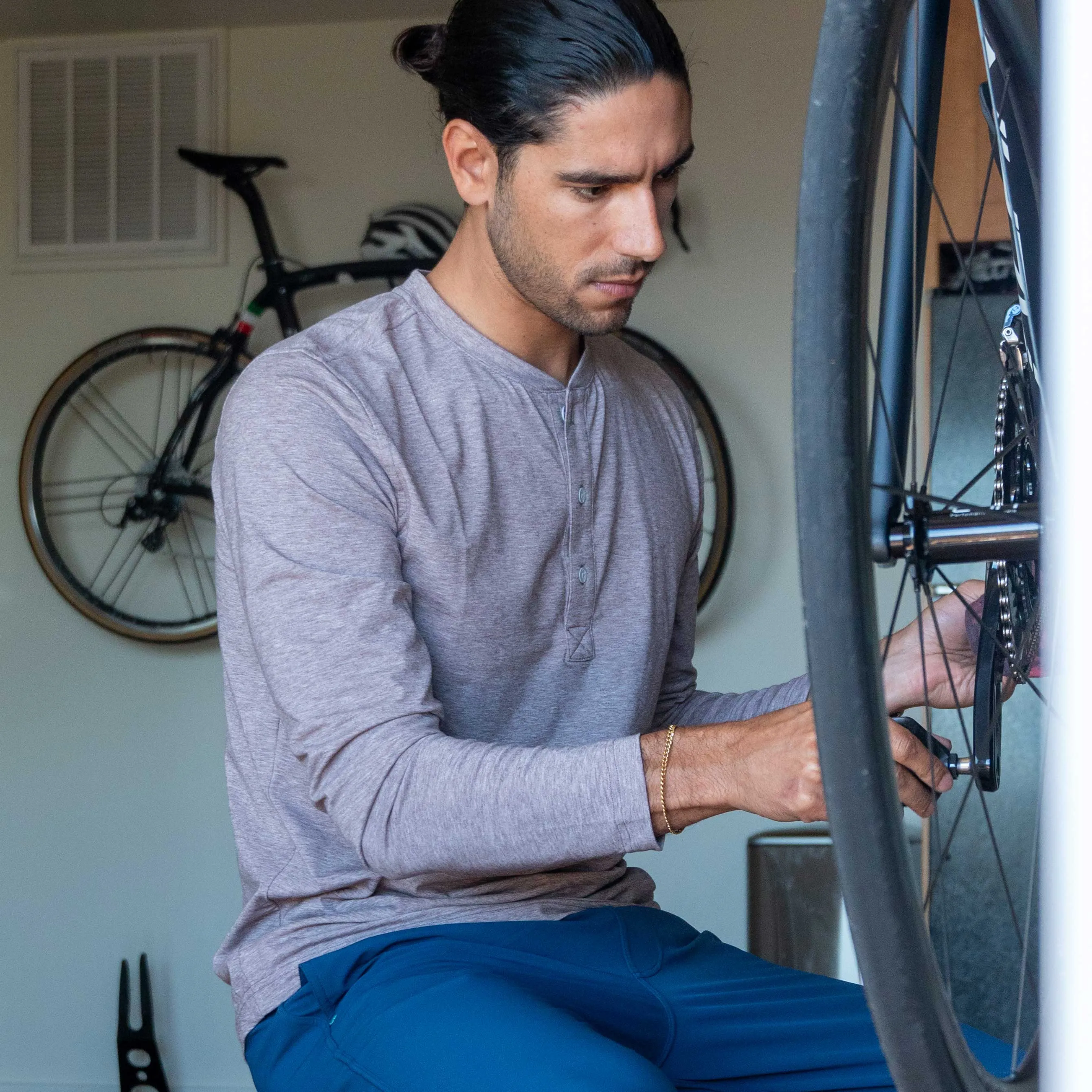 Everyday Henley Long Sleeve in Heather Clay