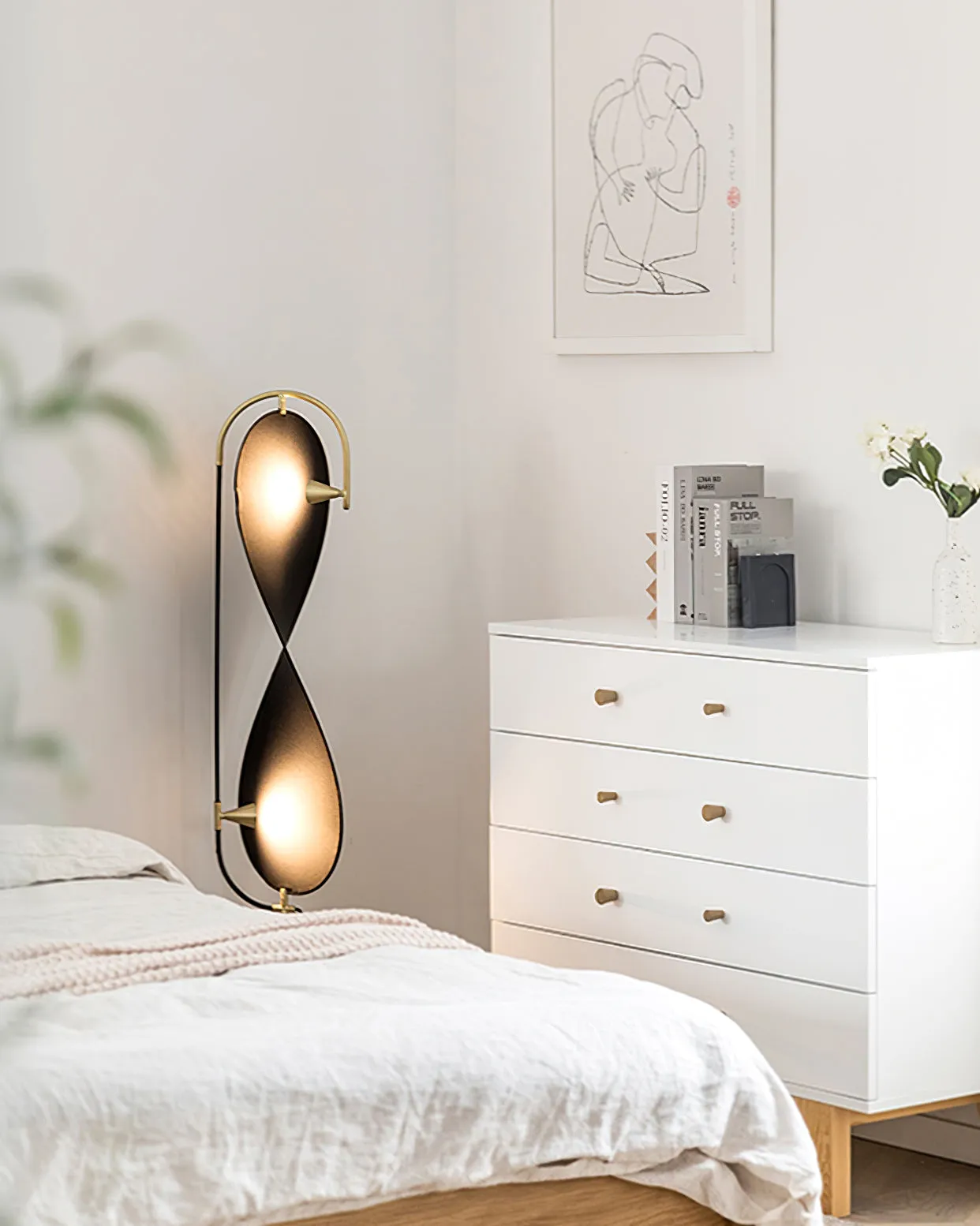 Infinite Floor Lamp