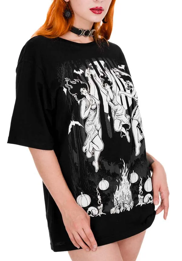 Moonlight Witches | OVERSIZED T-SHIRT