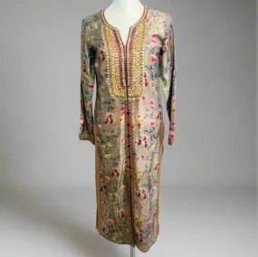 Ravina Pakistani Kameez/ Tunic Dress with Flower Pattern.