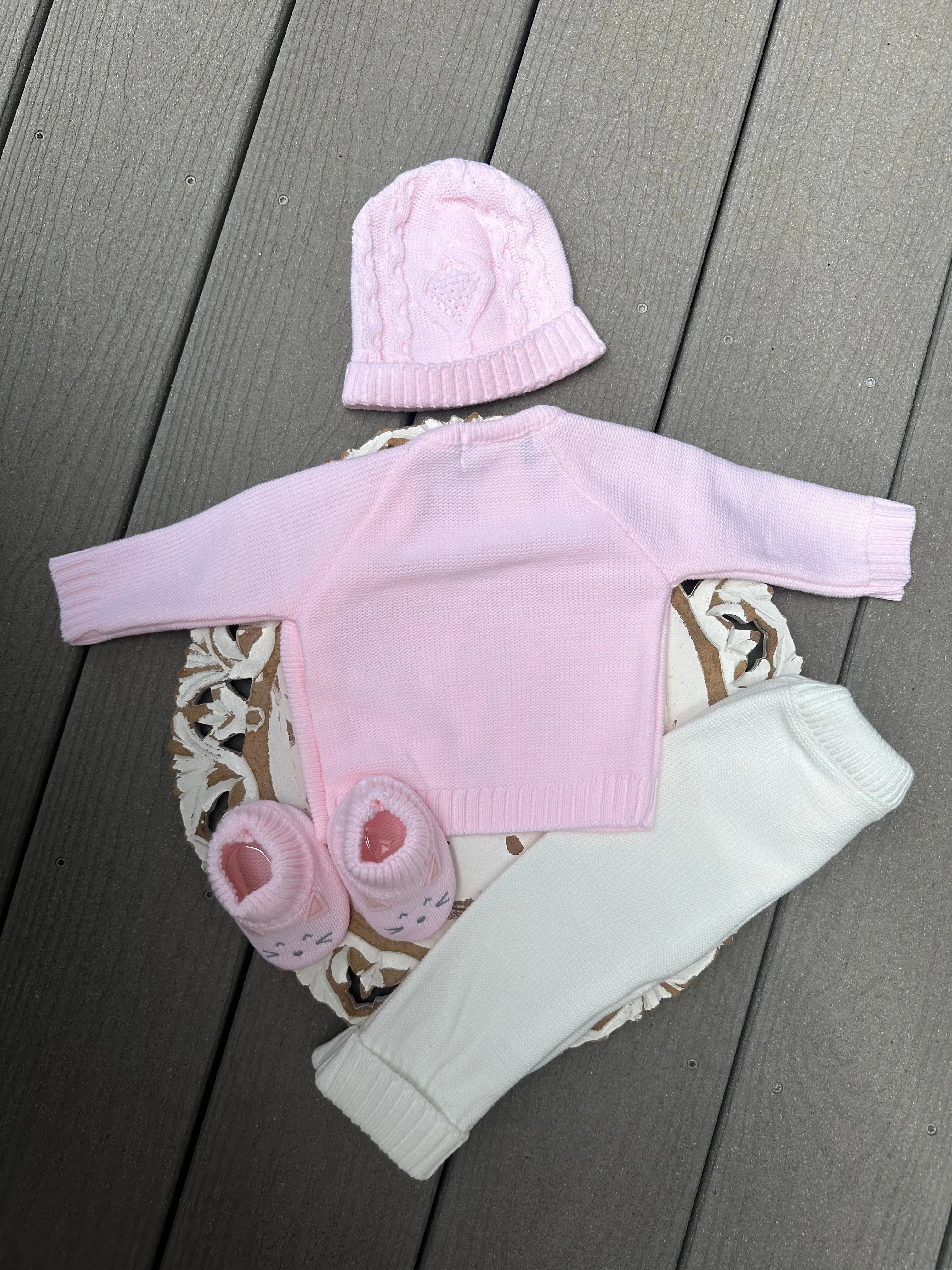 Side Buttons Knit Rhombus With Pants And Bunny Shoes in Sand and Ivory