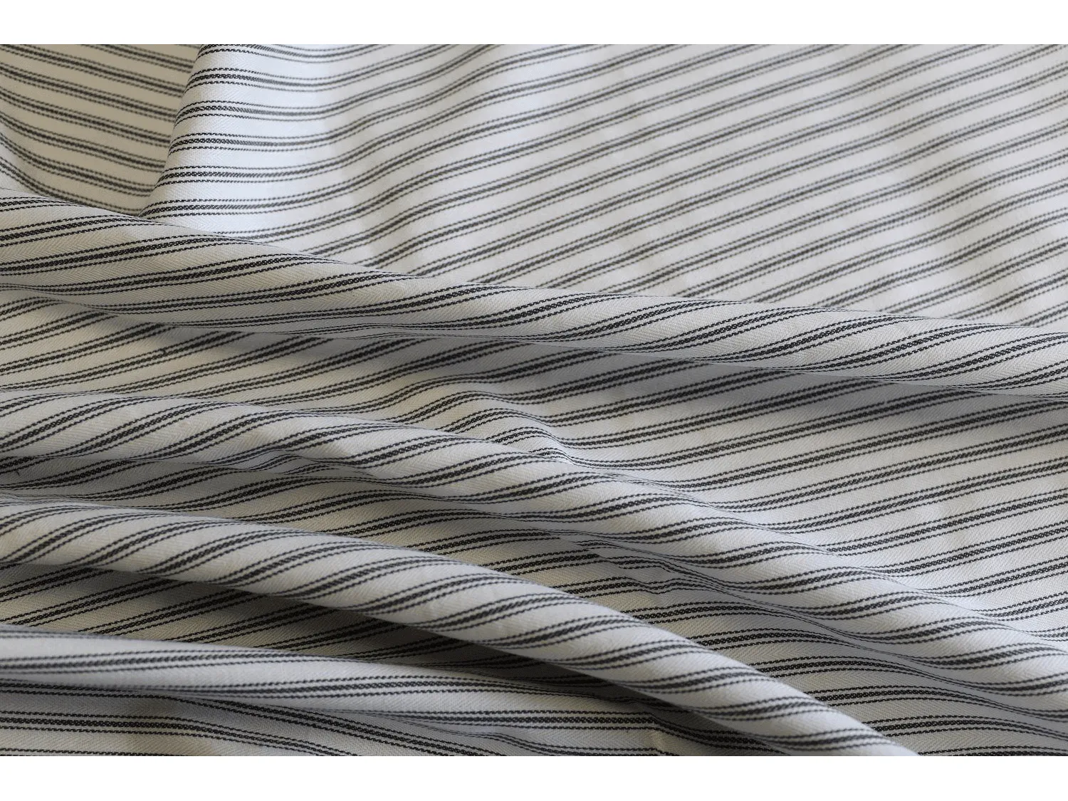 Vintage  Style Ticking Stripe, Twill Cotton Lining / Shirting Fabric - Black Stripes