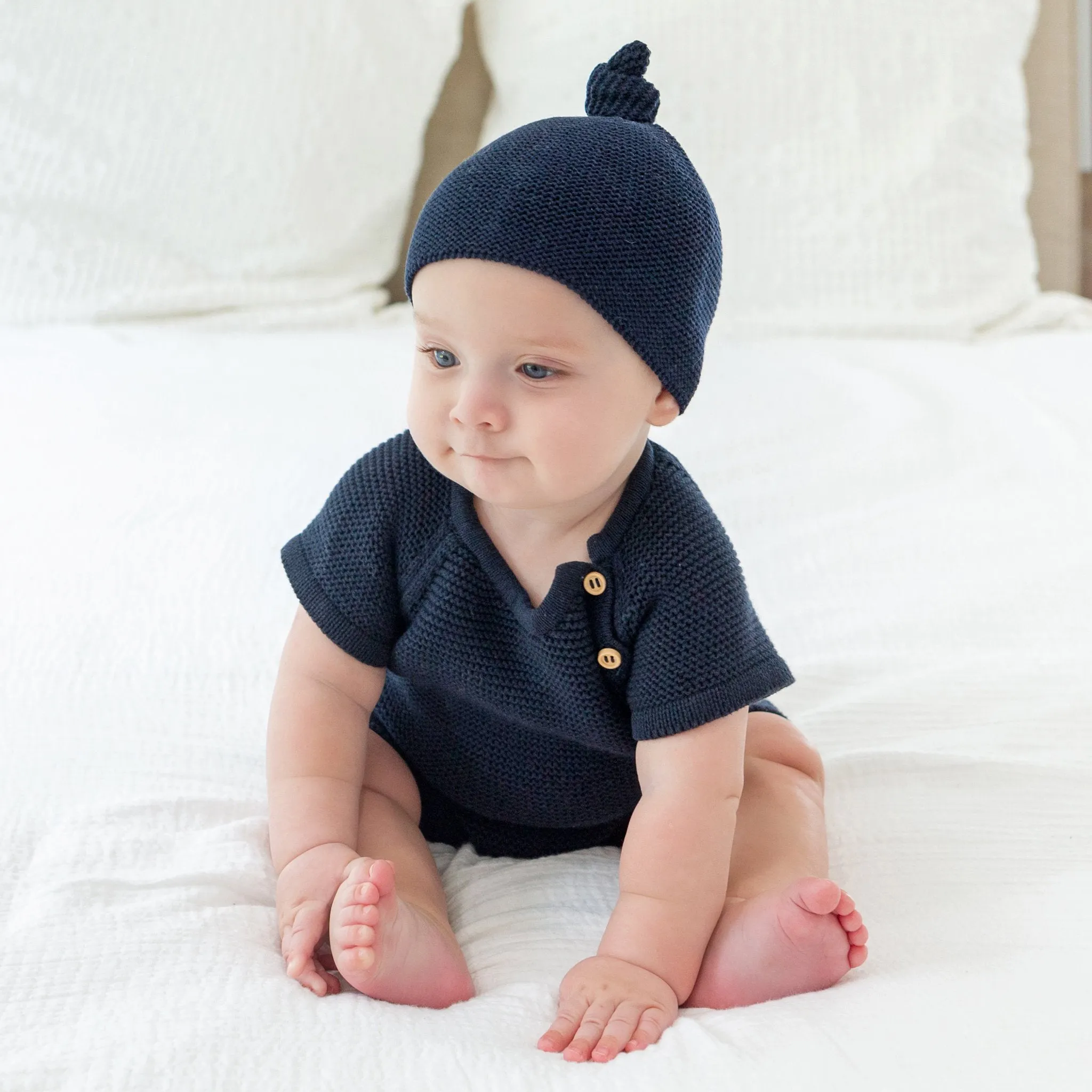 zestt Cozy Top Knot Hat Navy